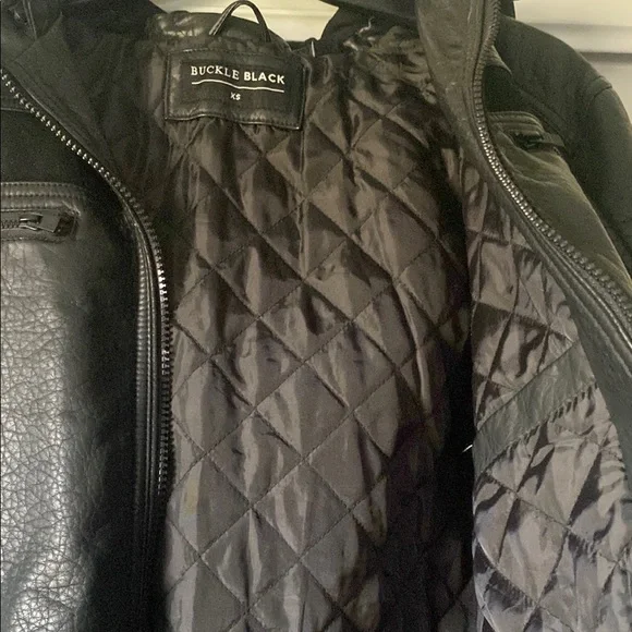 BUCKLE BLACK JACKET🔛🔝